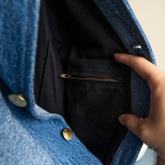 Upcycled carhartt chore jacket - Picture 5 of 5